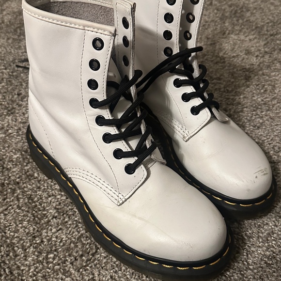 White Doc Marten’s - Picture 1 of 4